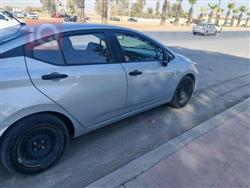 نيسان فيرسا